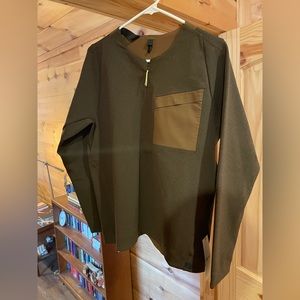 NWT Lululemon Lab Pacatus Half Zip in size medium.